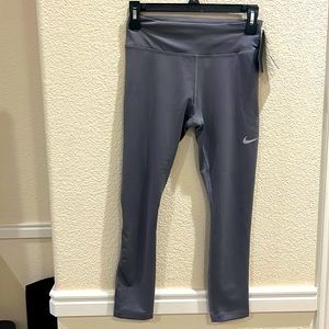 NWT! Women’s Size Small Nike Running Crop Leggings